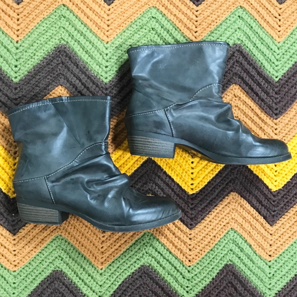 Jellypop Sergio Distressed Black Boots 8